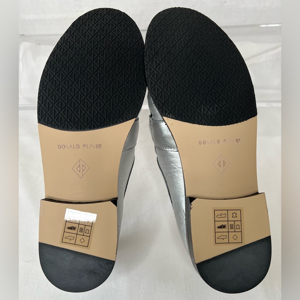 Donald Pliner Lissi Sliver Metallic Leather Loafer, Sz 6.5, NIB - Picture 7 of 11